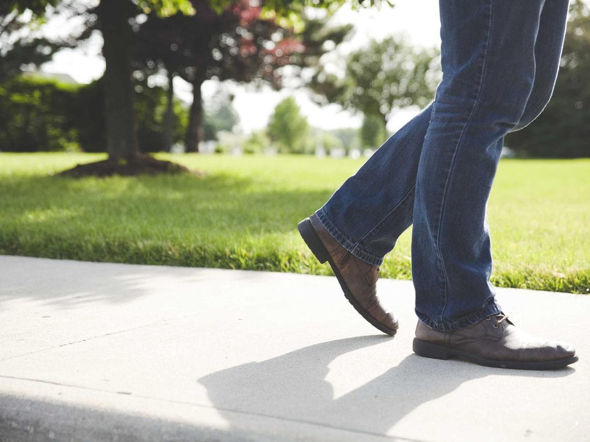 silk crossbody bag (tan)